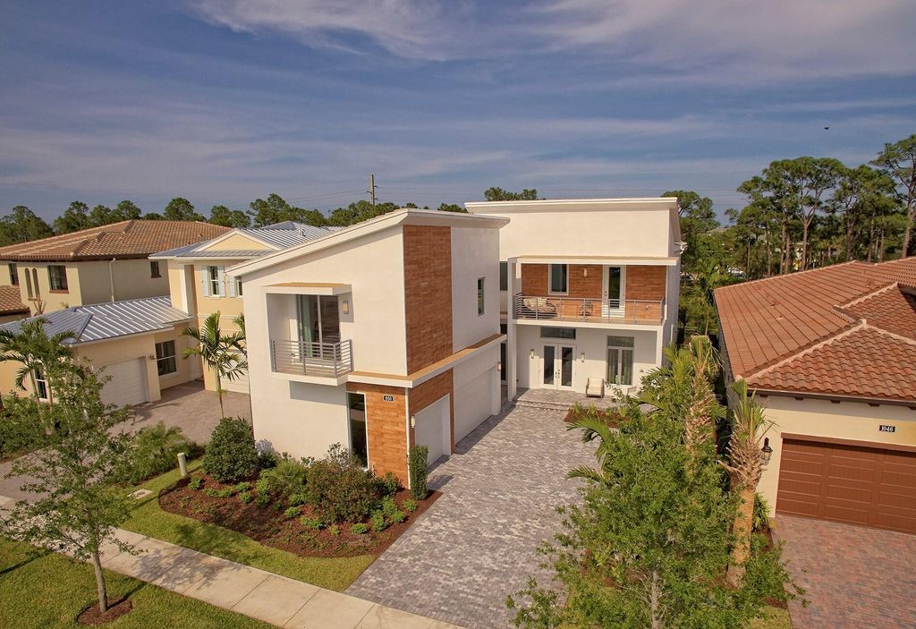 1050 SE Faulkner Terrace, Palm Beach Gardens, FL 33418