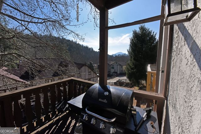 327 Brucken Strasse 305, Helen, GA 30545