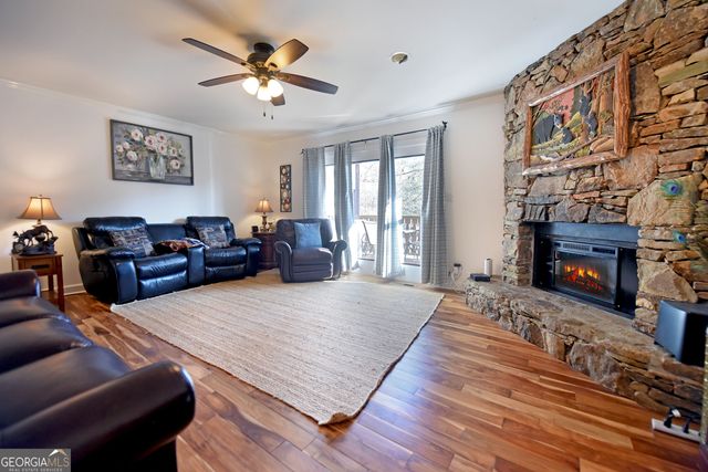 327 Brucken Strasse 305, Helen, GA 30545