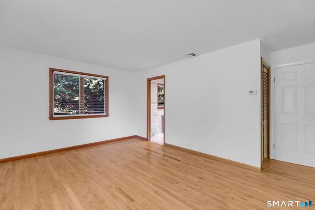 2595 Albany Avenue, West Hartford, CT 06117