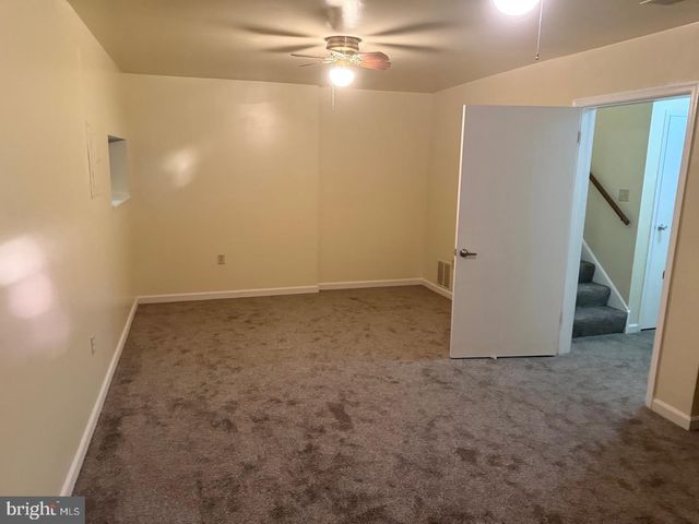 2366 SOFT WIND CT, Reston, VA 20191