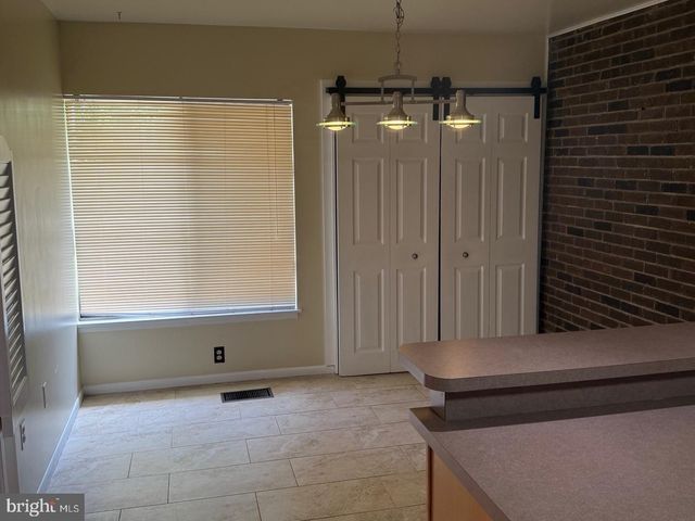 2366 SOFT WIND CT, Reston, VA 20191