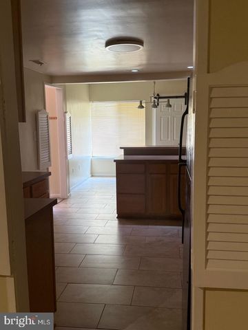 2366 SOFT WIND CT, Reston, VA 20191