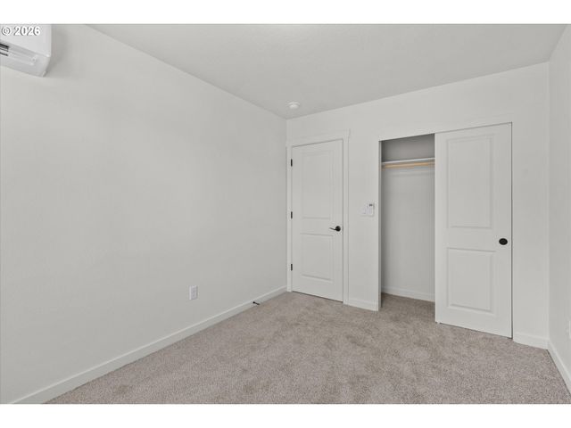 1524 Brown St, Woodburn, OR 97071