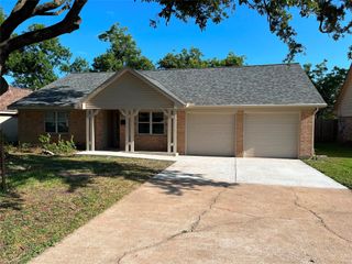 2726 Pickerton Drive, Deer Park, TX 77536