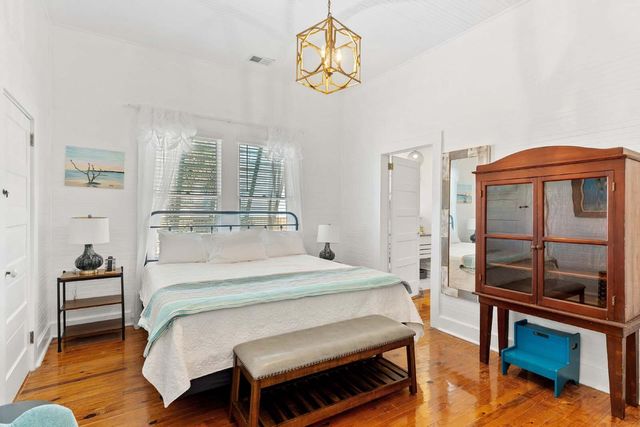 509 W Ashley Avenue, Folly Beach, SC 29439