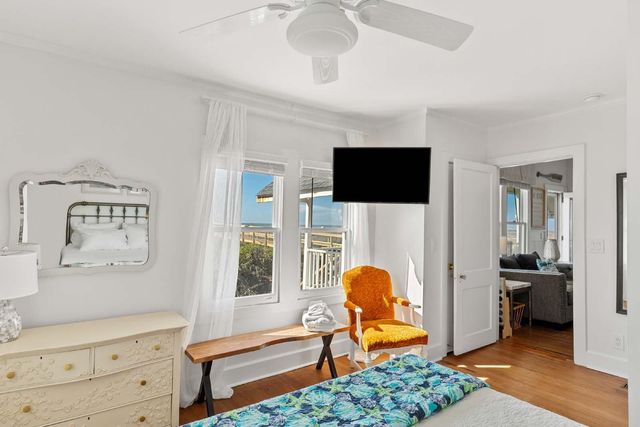 509 W Ashley Avenue, Folly Beach, SC 29439