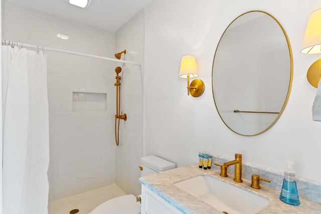 509 W Ashley Avenue, Folly Beach, SC 29439