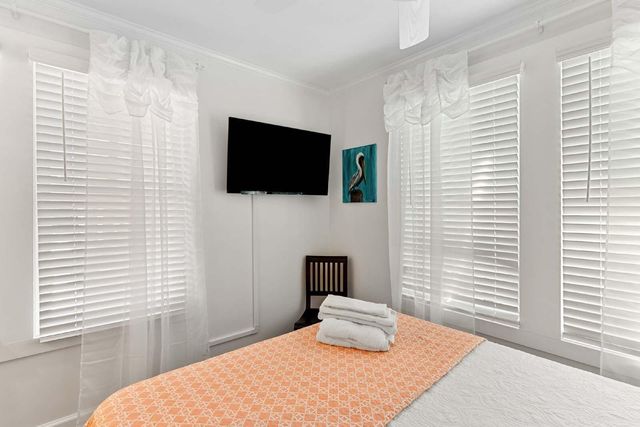 509 W Ashley Avenue, Folly Beach, SC 29439