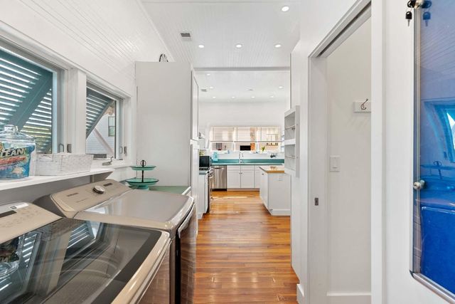 509 W Ashley Avenue, Folly Beach, SC 29439