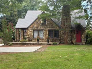 607 N College Street, Cedartown, GA 30125