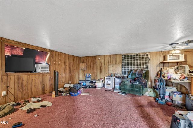 1745 E Gregory, Central Point, OR 97502