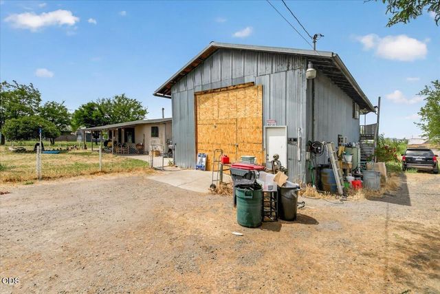 1745 E Gregory, Central Point, OR 97502
