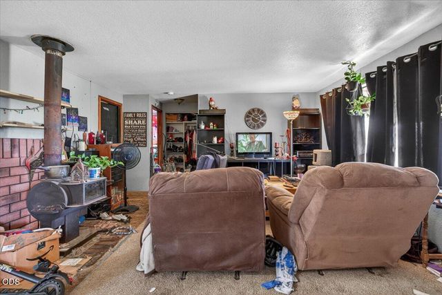 1745 E Gregory, Central Point, OR 97502