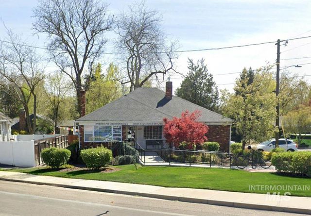 1665 W Hill Rd, Boise, ID 83702