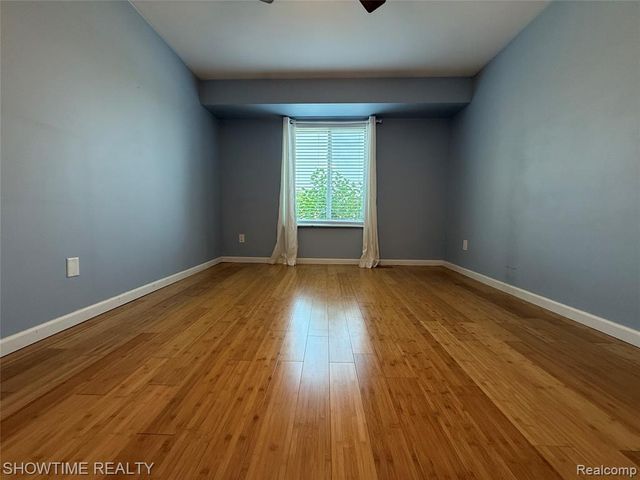 46561 Plum Grove Drive, Macomb, MI 48044