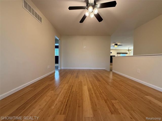 46561 Plum Grove Drive, Macomb, MI 48044