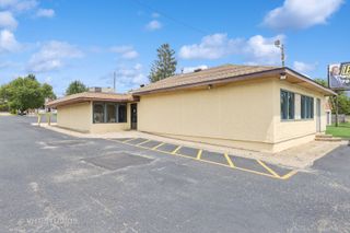 835 S River Street, Aurora, IL 60506