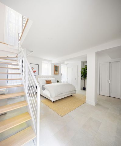40 Stuyvesant St Apt 2, New York City, NY 10003
