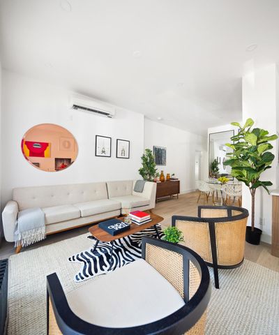 40 Stuyvesant St Apt 2, New York City, NY 10003