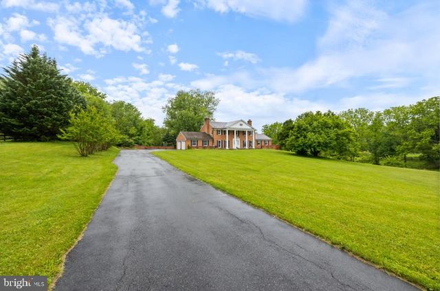 22 HAWLINGS CT, Brookeville, MD 20833