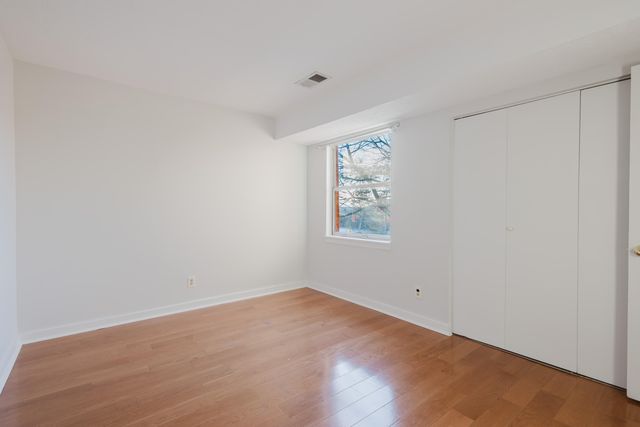 421 Redding Road 14, Lexington, KY 40517