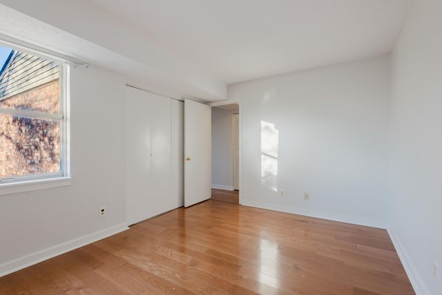 421 Redding Road 14, Lexington, KY 40517