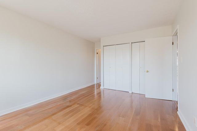 421 Redding Road 14, Lexington, KY 40517