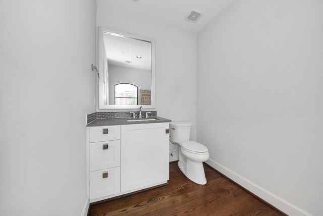 1608 Nevada Street C, Houston, TX 77006