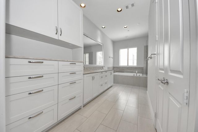 1608 Nevada Street C, Houston, TX 77006