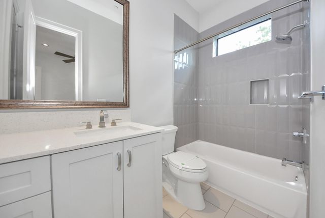 1608 Nevada Street C, Houston, TX 77006