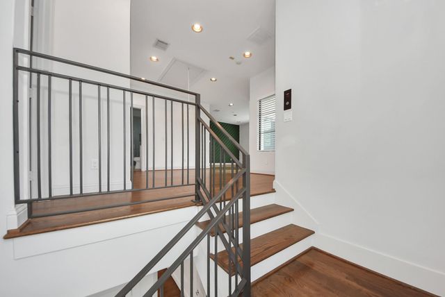 1608 Nevada Street C, Houston, TX 77006