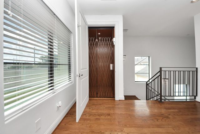 1608 Nevada Street C, Houston, TX 77006