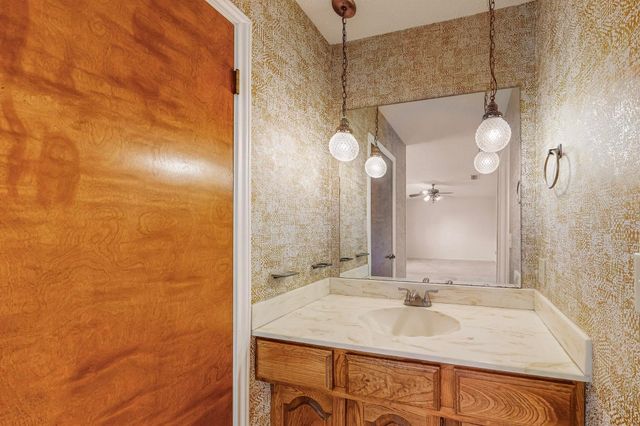 402 Los Santos Drive, Garland, TX 75043