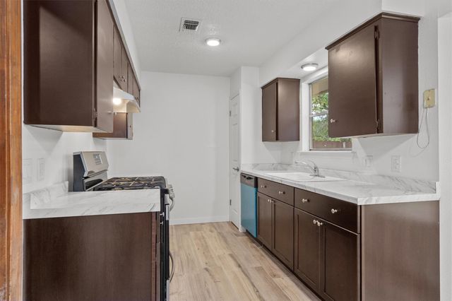 703 Huntingdon PL, Austin, TX 78745