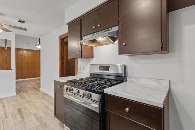 703 Huntingdon PL, Austin, TX 78745