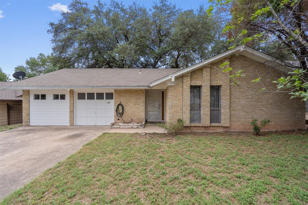 703 Huntingdon PL, Austin, TX 78745