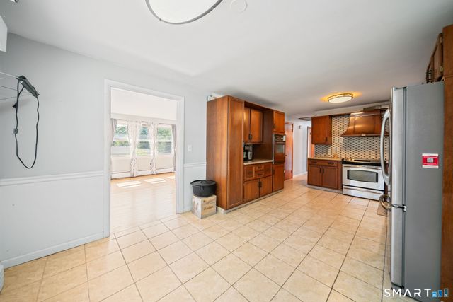 154 Parklawn Drive, Waterbury, CT 06708