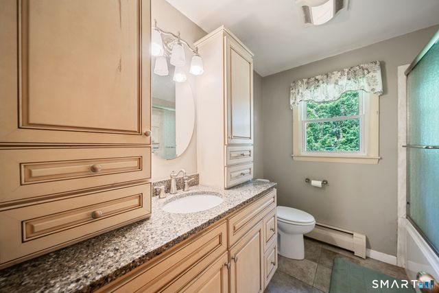 154 Parklawn Drive, Waterbury, CT 06708