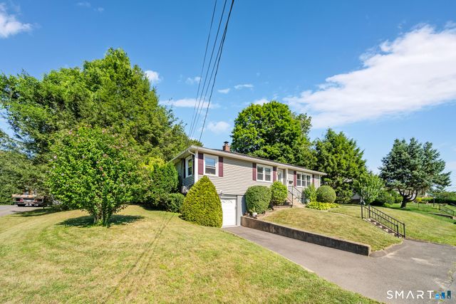 154 Parklawn Drive, Waterbury, CT 06708
