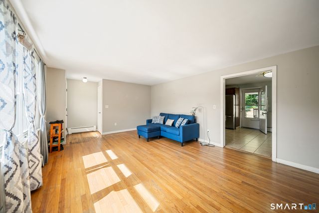 154 Parklawn Drive, Waterbury, CT 06708