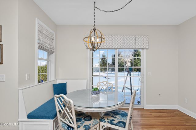 4 Matthews Court, Colonie, NY 12047