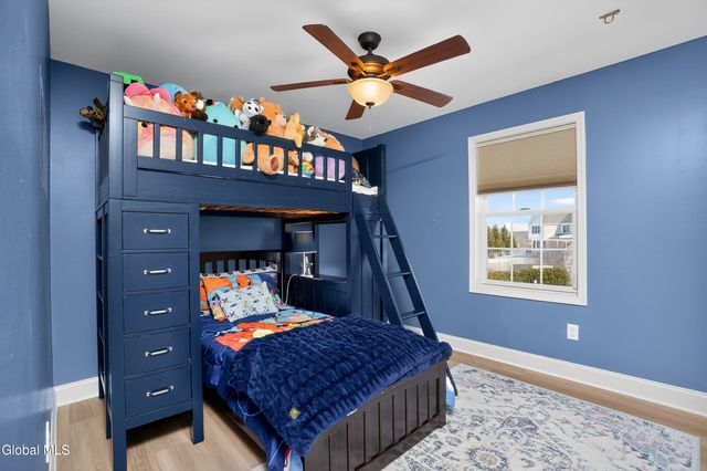 4 Matthews Court, Colonie, NY 12047