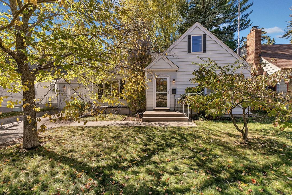 1253 7th Avenue N, Saint Cloud, MN 56303