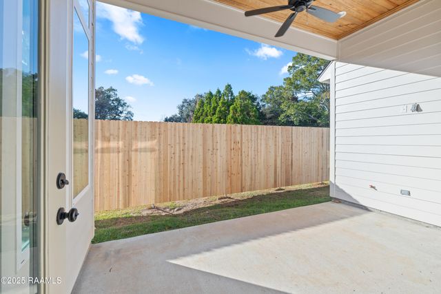 201 Porch View Drive, Lafayette, LA 70508