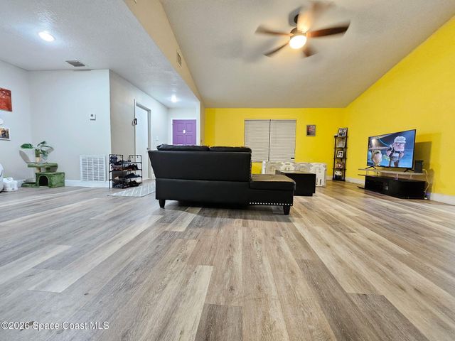 647 Bryant Road SW, Palm Bay, FL 32908