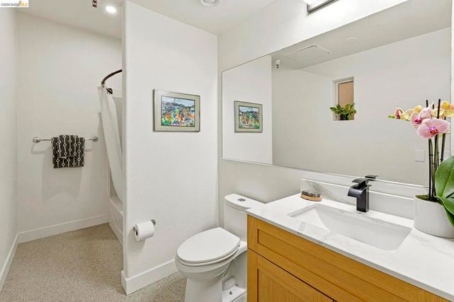 1849 Shattuck Ave 207, Berkeley, CA 94709