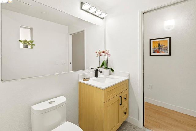 1849 Shattuck Ave 207, Berkeley, CA 94709