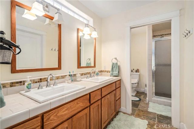 46472 Kings Canyon Rd, Lancaster, CA 93536