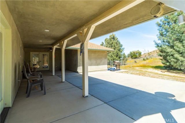 46472 Kings Canyon Rd, Lancaster, CA 93536